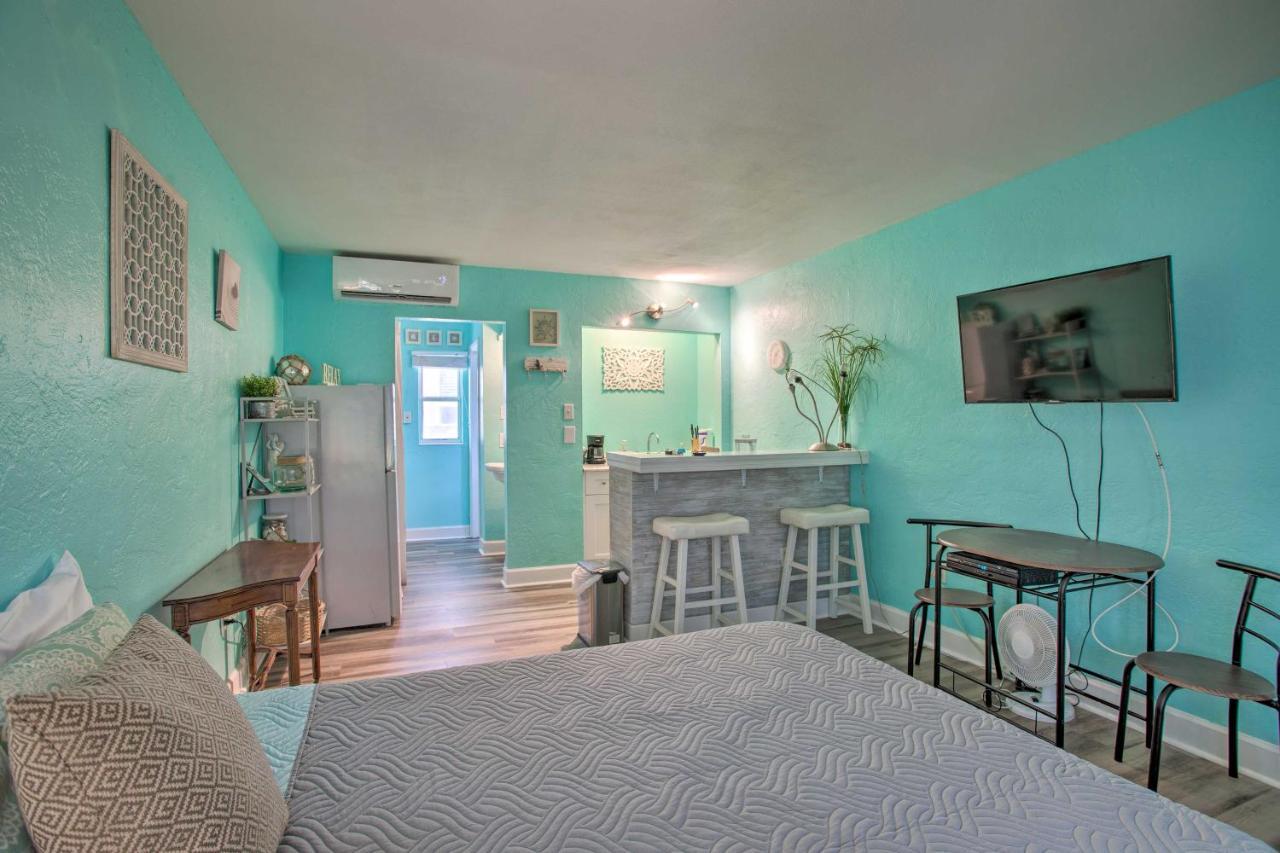 Tropical Pass-A-Grille Gem With Direct Beach Access! St. Pete Beach Bagian luar foto